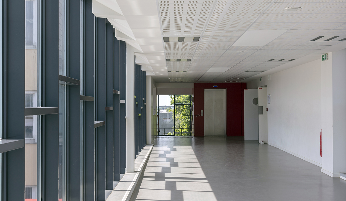 alu architectes 88e6cd0ec433e1fc3e78c7ee91d2082335cb7acae24b3e8ec73474feec8cbf9954627b20388a5868809bb0733c9c1d121bcd0a81131c7dc0d4633acffdc7ab18