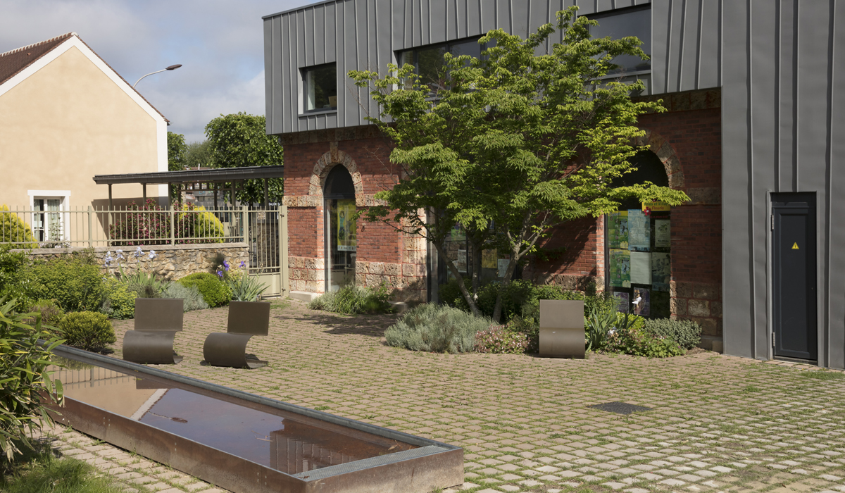 alu architectes b02ccff05ec0a6f1a4367101cbb2180c6f437d1e74af3262bd30d696f2748ec10c3f273e18022e775669092f3389a0764715cb653154f6f5c60eb03adf7e7eac