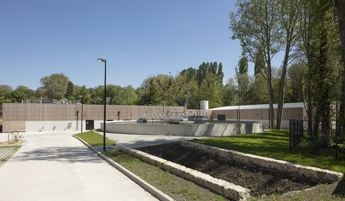 alu architectes cef7a8e38de79eecf446b6492a39810cb028f661ebc243c146f0c5f2b269713aef5c07c5e83a613f52e5d222a63fdadffed7b7012a19e28c409e920889af0366